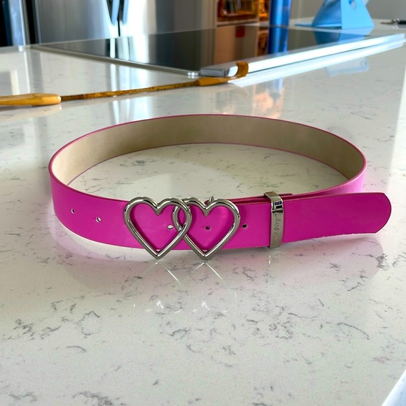 Betsy Johnson, cute fuchsia double heart belt - Picture 5 of 8